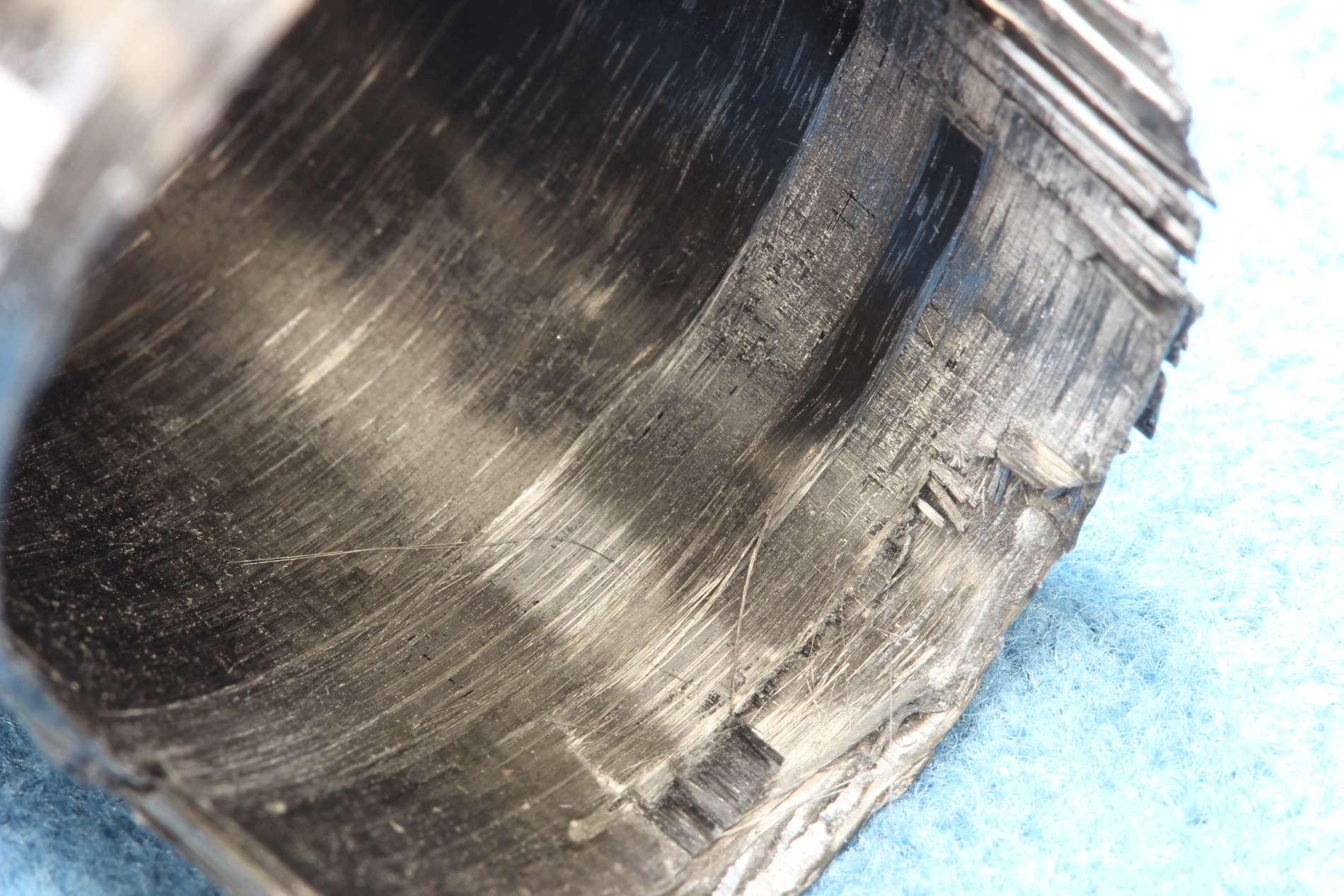 Figure 1: Innermost layer showing loose filaments